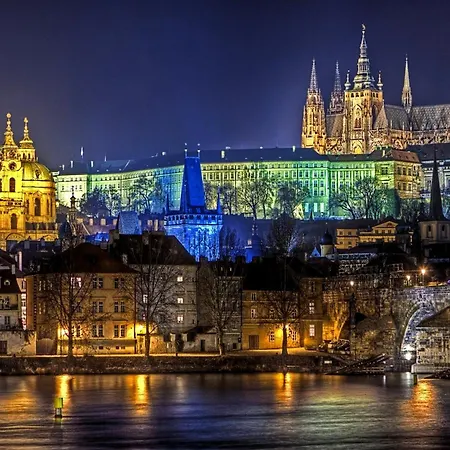 Apartment Private Atrium Haven Prag
